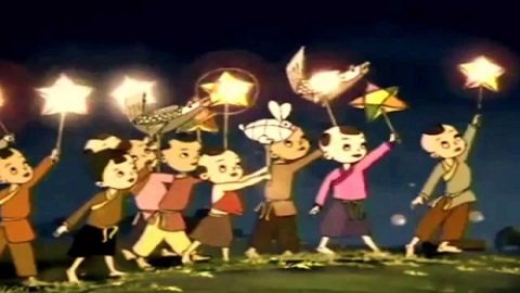 Rước đèn trên sóng
